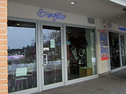 f0234936_23411091.jpg