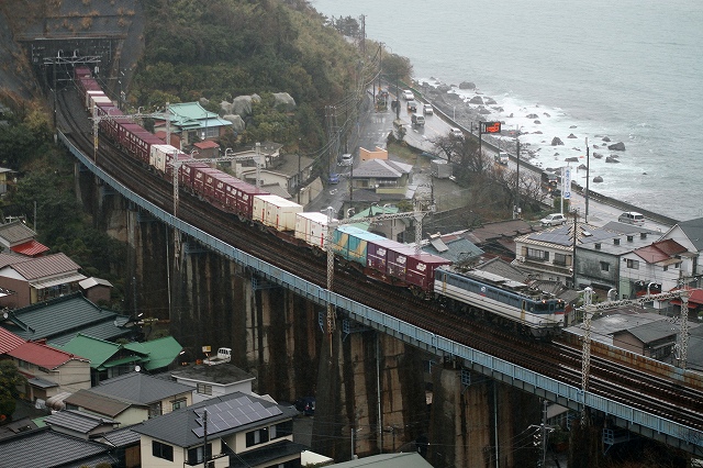b0002858_053236.jpg