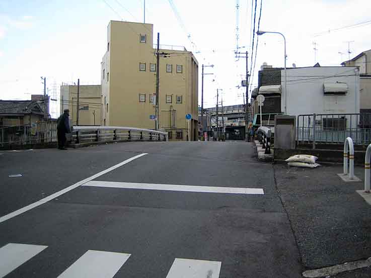 b0057679_8572323.jpg