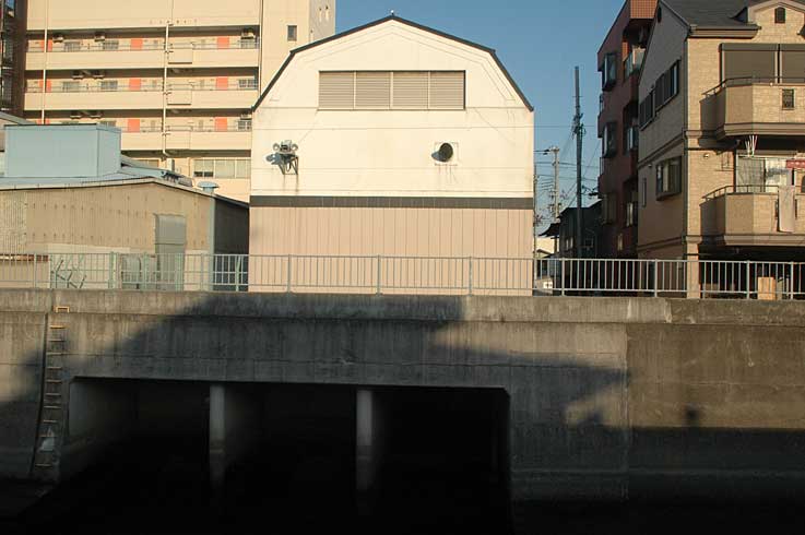 b0057679_1033352.jpg