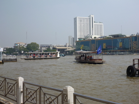 e0256814_1512494.jpg