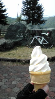 e0060919_1402796.jpg
