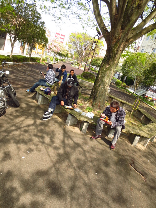 e0267476_1617924.jpg
