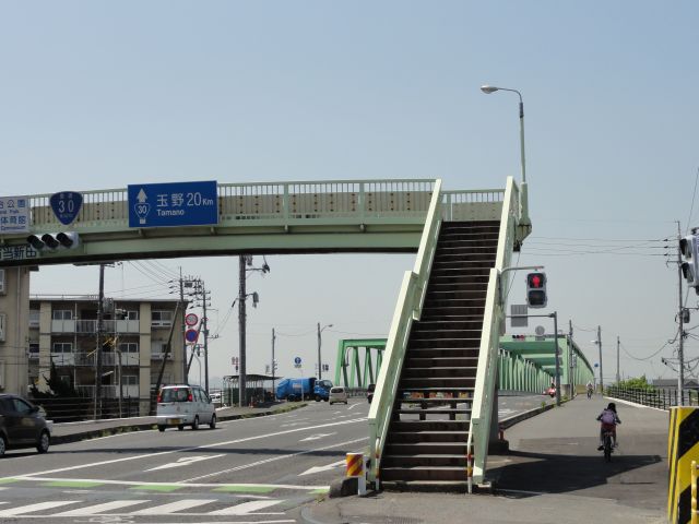 a0251114_1463947.jpg