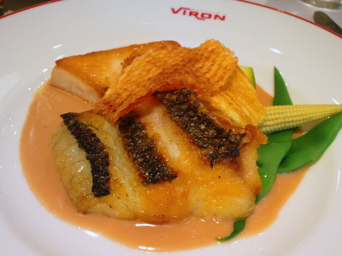 b0208756_2331123.jpg