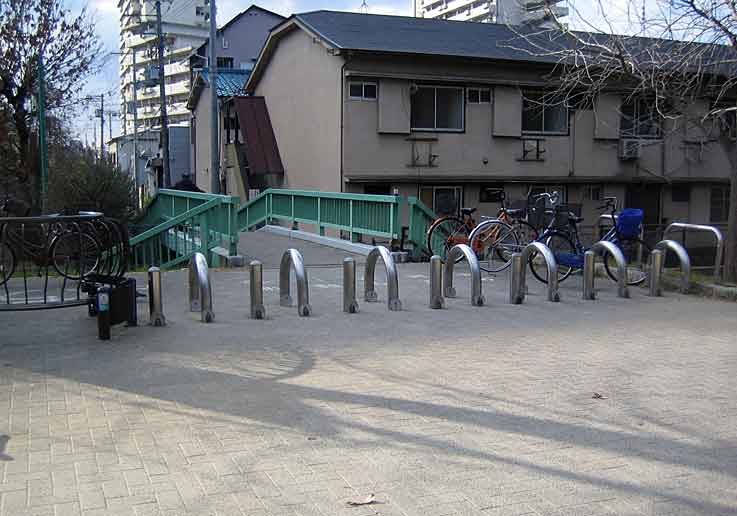 b0057679_8354659.jpg
