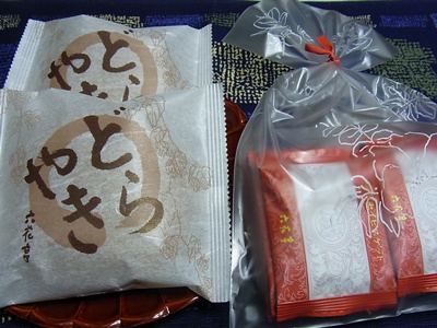 六花亭どらやきマルセイビスケット