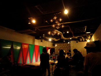 e0169460_1262888.jpg