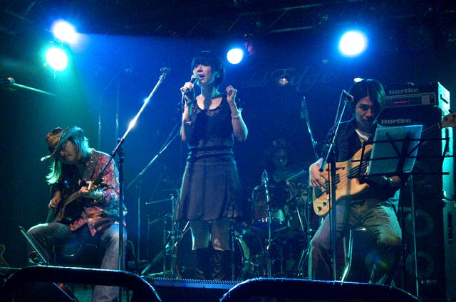 f0036678_1813265.jpg