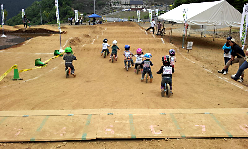 e0272438_2233660.jpg