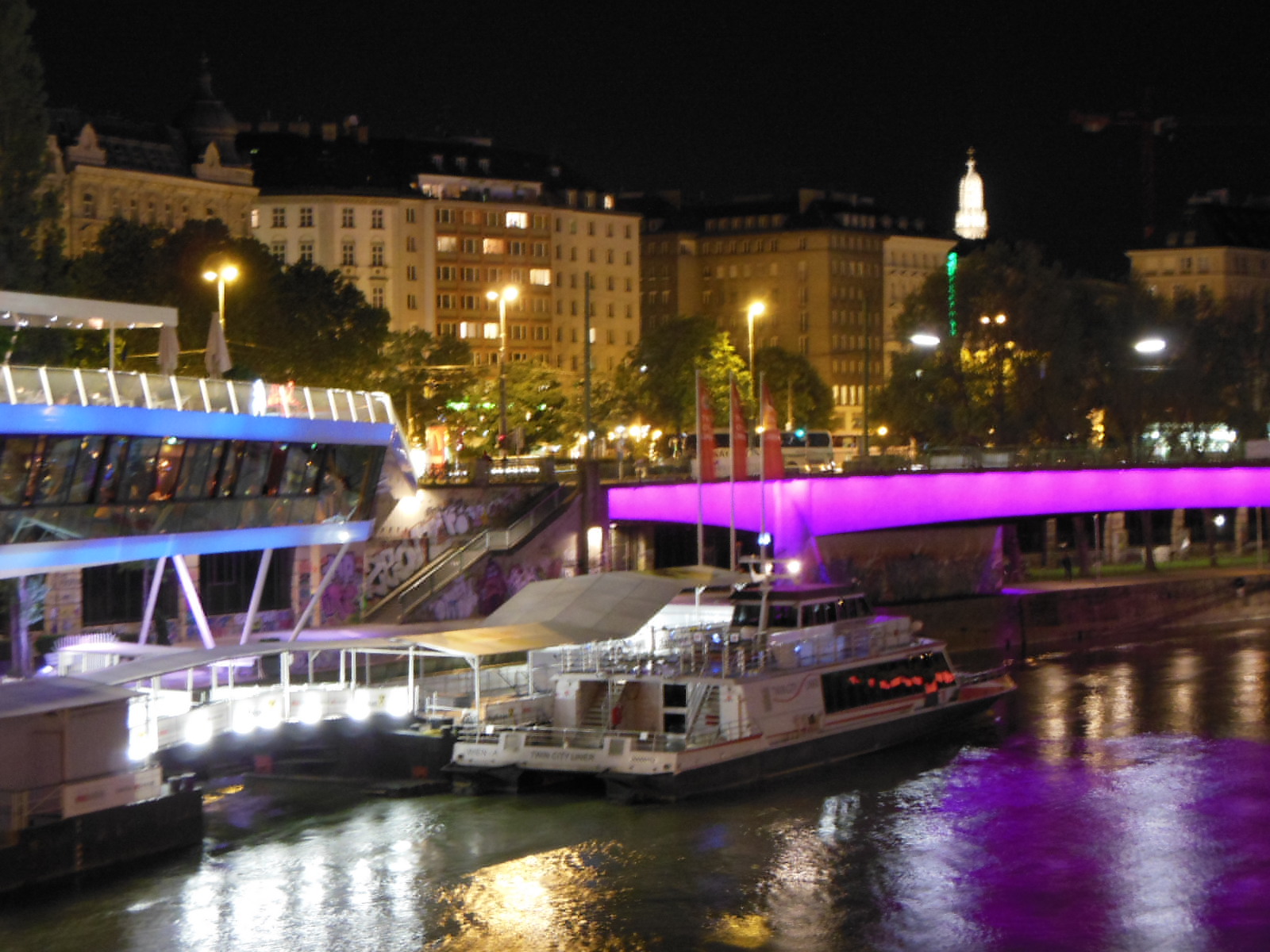 a0080183_2374545.jpg