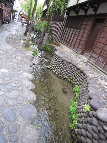 d0078286_1304353.jpg
