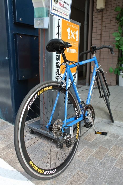 f0218959_2201321.jpg