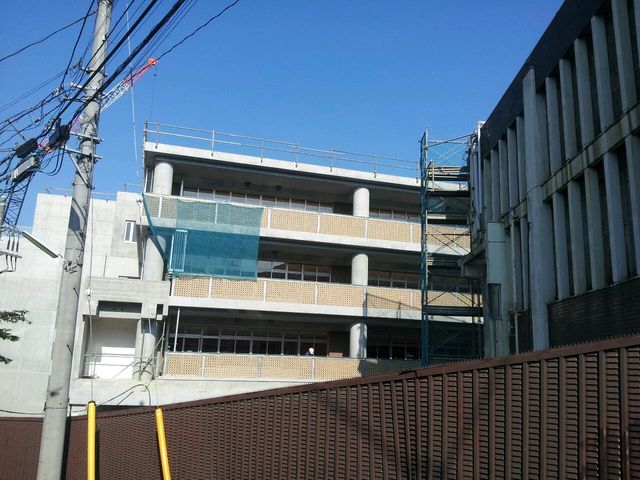 d0075741_0322055.jpg