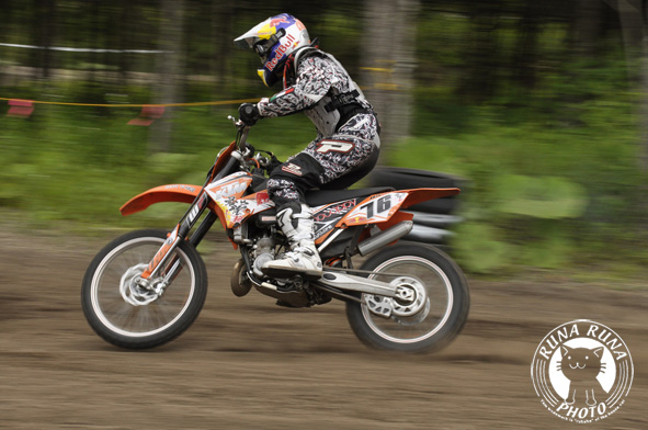 f0210380_1534151.jpg