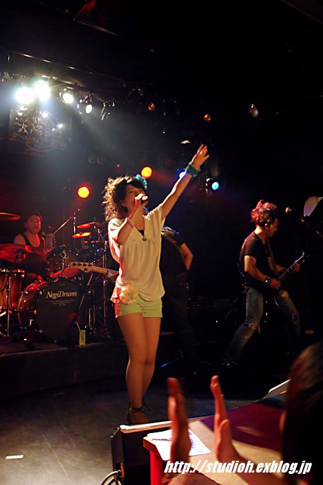 f0008102_22595947.jpg