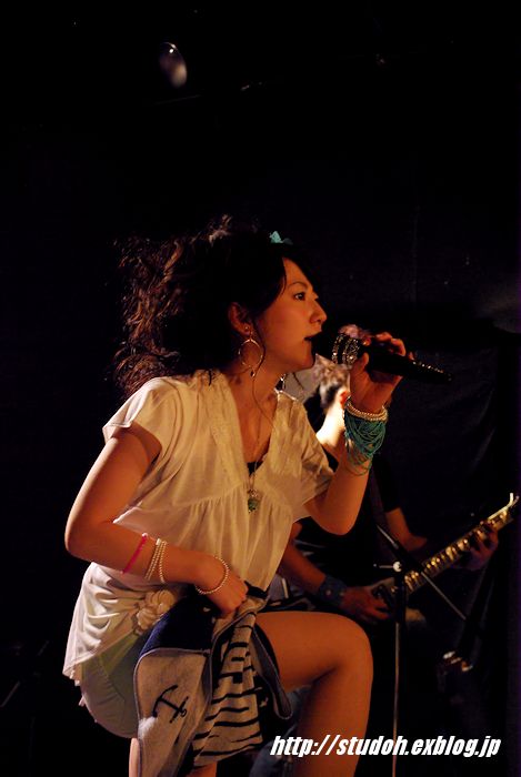 f0008102_13508.jpg