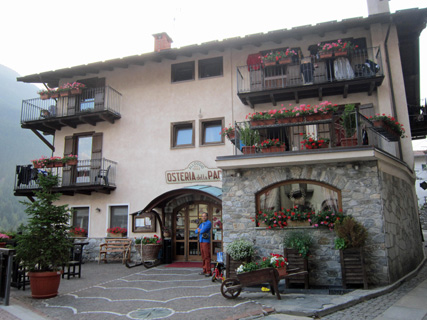f0234936_0492728.jpg