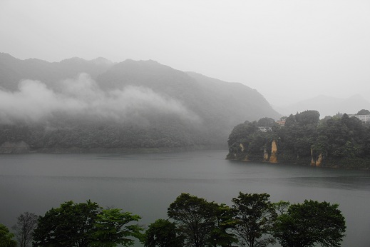 e0123808_0305524.jpg