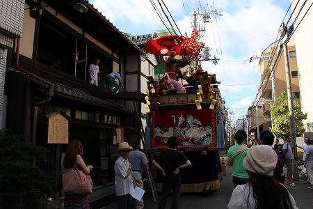 f0054428_18623.jpg