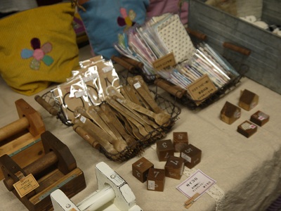 e0248581_1123354.jpg