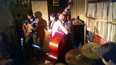 f0000652_22124187.jpg