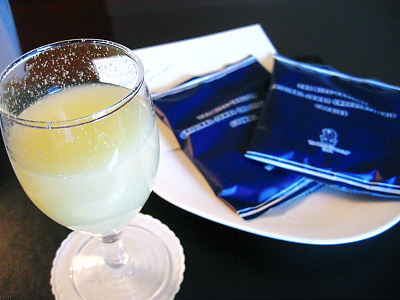 e0022839_0222539.jpg