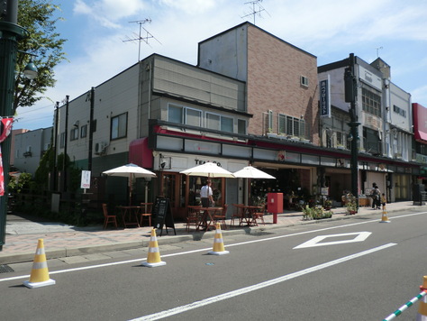 e0242504_1441385.jpg