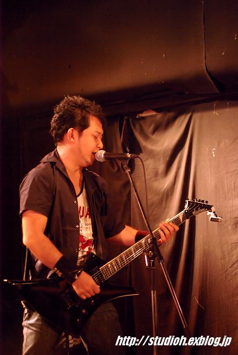 f0008102_23111793.jpg