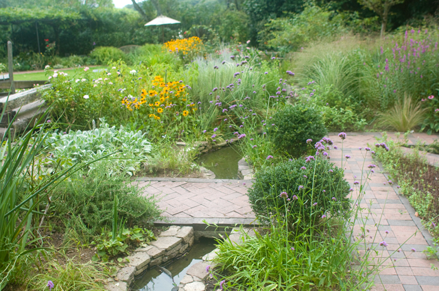 f0176458_1391347.jpg
