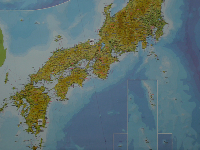 e0295488_1243770.jpg