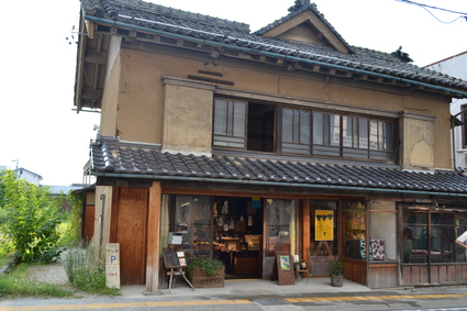 e0228938_1814111.jpg