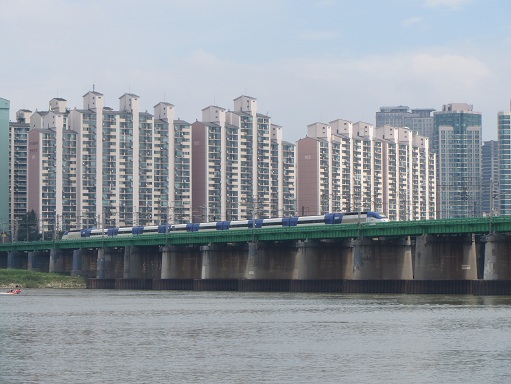 e0201021_2281365.jpg