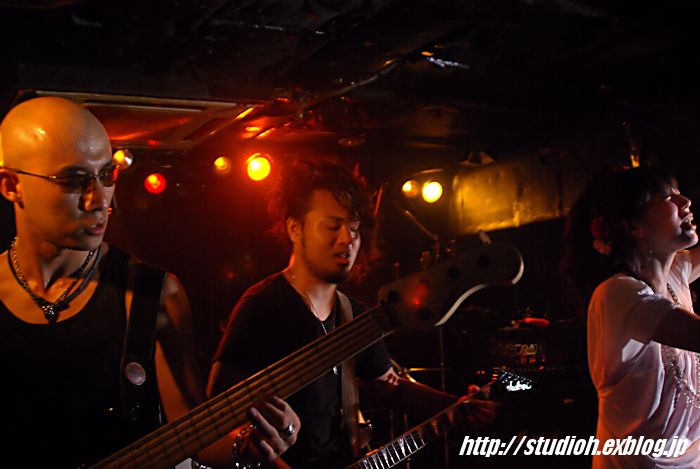 f0008102_23315467.jpg