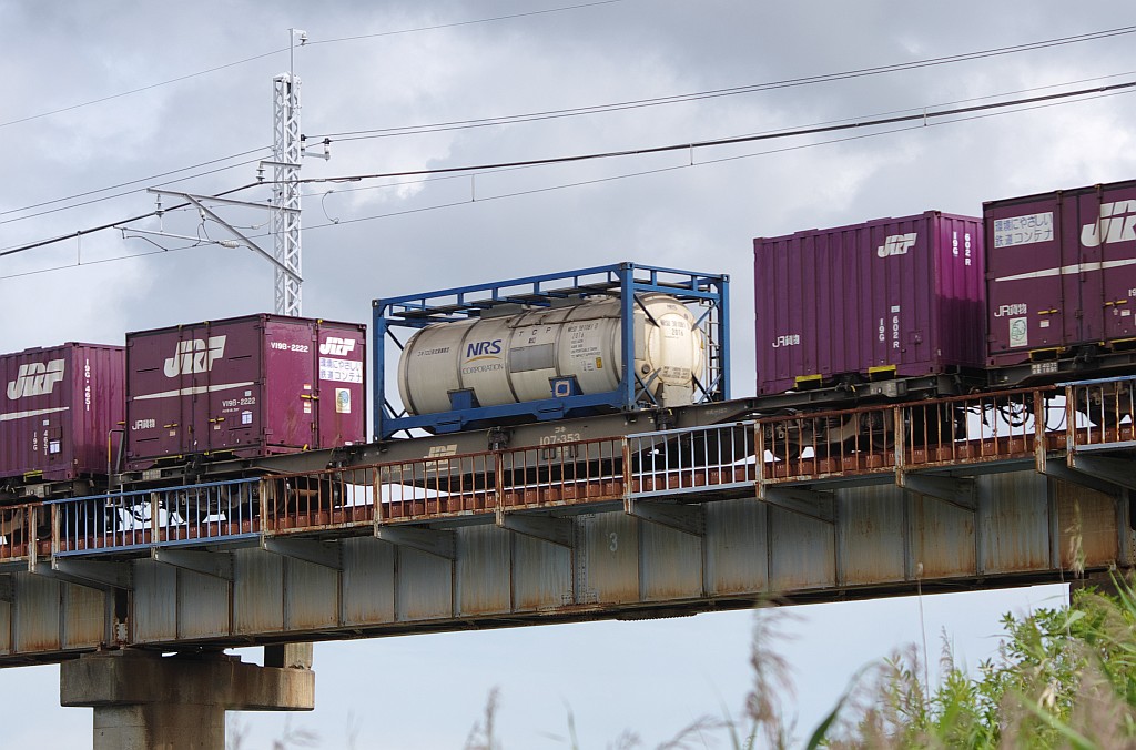f0203926_1446271.jpg