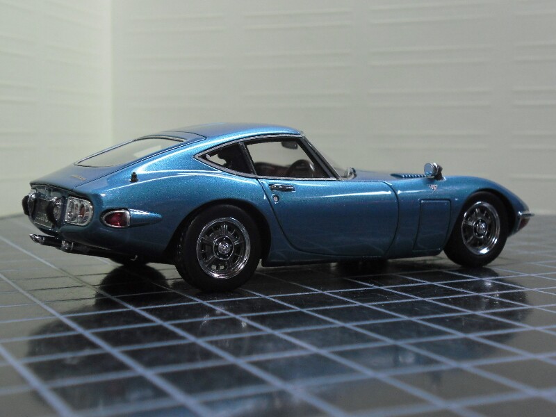 HPI Toyota 2000GT トワイライトターコイズ　1/43 Amazon | HPI TOYOTA トヨタ 2000GT トワイライト ターコイズ 青