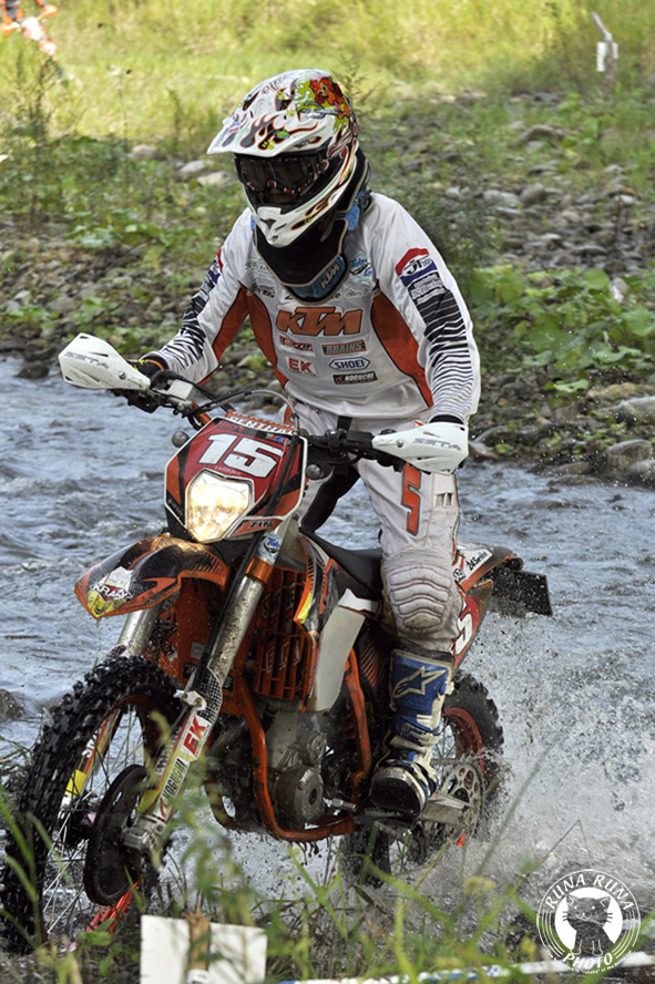 f0210380_2054341.jpg