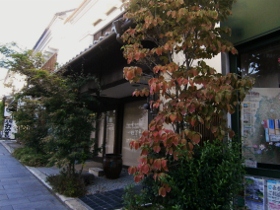 f0007580_2257365.jpg