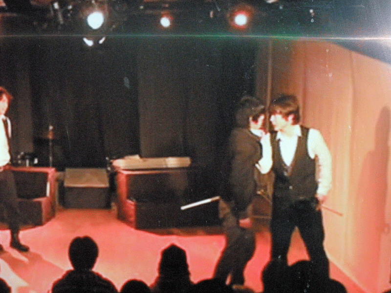 b0098881_13491684.gif