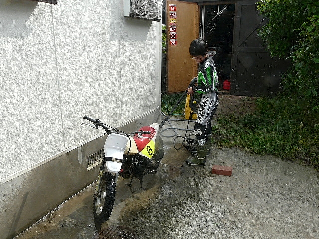 b0058563_18322065.jpg