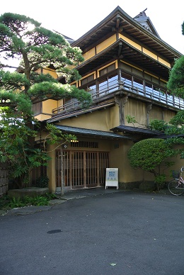 f0231147_232279.jpg