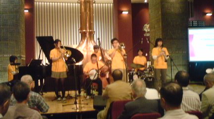 c0202101_0463850.jpg