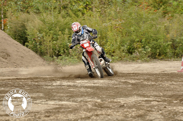 f0210380_1453596.jpg