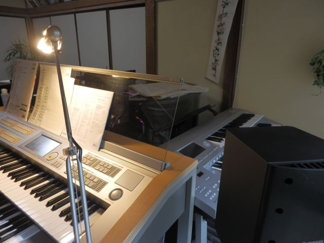 f0130894_2262924.jpg