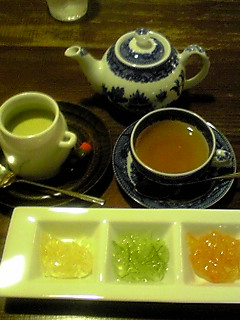 b0200747_049497.jpg