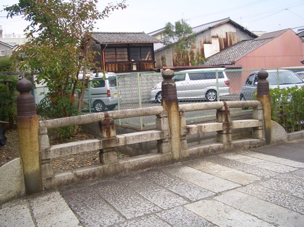 e0033713_18336.jpg