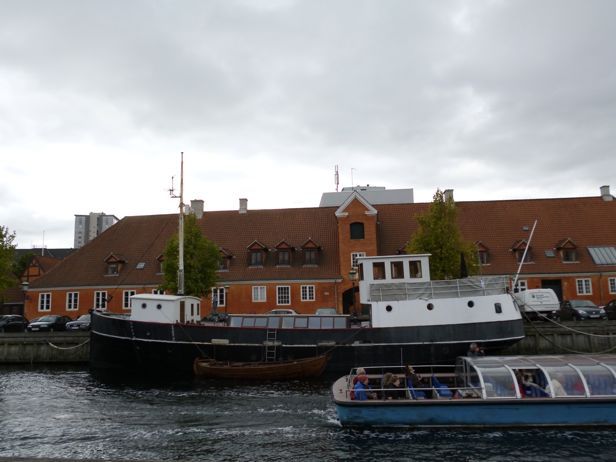 b0243443_23422375.jpg
