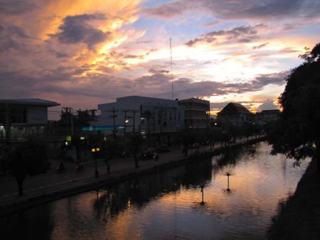 b0051109_10481125.jpg