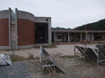 f0037623_2335436.jpg