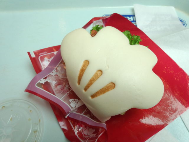 d0002143_22828.jpg